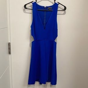 A line, cut out blue dress
